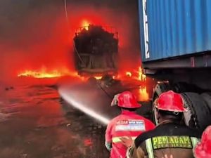 Gudang Ekspedisi di Medan Kebakaran Hebat, Api Padam Setelah 12 Jam