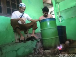 Geger Ritual Mandi Rebus yang Diklaim Bisa Tangkal Sihir