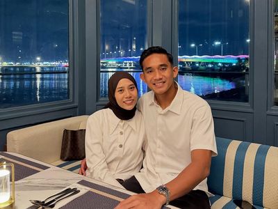 So Sweet! Rizky Ridho dan Istri Pamer Momen Makan Malam