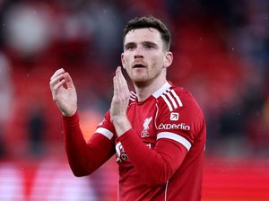 Liverpool Memang Enggan Pertahankan Robertson