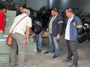 Bareskrim Bongkar Penyelundupan di Jakut, Sita Ribuan HP Impor Ilegal
