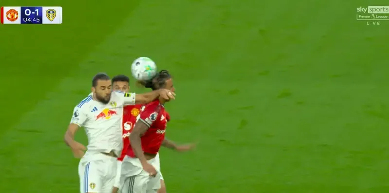 Calvert-Lewin, Leny Yoro