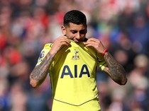 Cedera Lutut saat Bela Spurs, Romero Terancam Absen di Piala Dunia