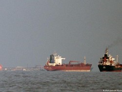 Iran Kecam Blokade AS, Selat Hormuz Terancam Memanas