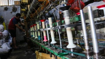 Berita dari Detik Finance: Pengusaha Waswas Bulan Depan Nggak Bisa Produksi