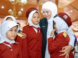 Pemprov Jatim Berlakukan Pembatasan Gadget di SMA, SMK, dan SLB