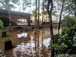 Banjir Bandang Terjang Purwokerto Utara, Warga Panik-Penghuni Kos Terjebak
