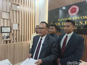 Kuasa Hukum Jokowi soal Gugatan CLS Tak Diterima: Objek Disengketakan Tak Tepat