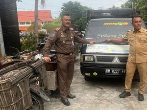 DLHK-Satpol PP Pekanbaru Tangkap Pembuang Sampah, 6 Bentor-Mobil Diamankan