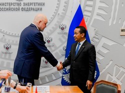 Indonesia Beli Minyak Rusia, Bahlil Jamin Stok Aman Setahun