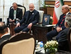 Apakah Pakistan Berperan Nyata sebagai Juru Damai AS-Iran?