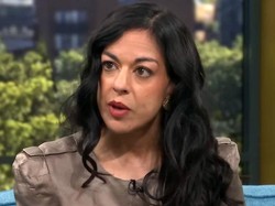 Alergi Matahari, Wanita Ini Jalani Hidup Seperti Vampir