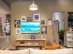 TCL Bikin TV Canggih yang Mirip Lukisan Dinding