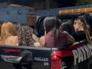 Satpol PP Tertibkan 12 Waria Resahkan Wisatawan di Canggu