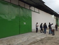 Terbongkar Importasi Ilegal Ribuan Ponsel di Jakarta