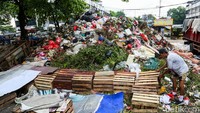 Gunungan Sampah di Pasar Minggu Kian Parah, Warga Resah