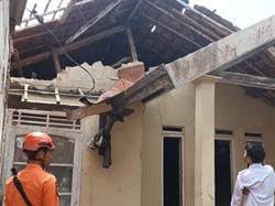 2 Rumah di Sukajaya Bogor Rusak Diterjang Angin Kencang, Sekeluarga Mengungsi