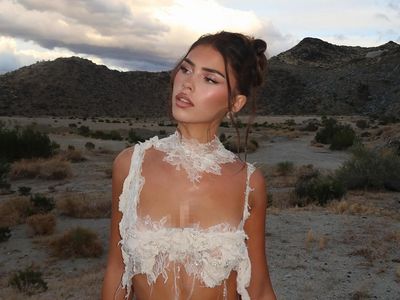 Influencer yang Disebut Gadis Tercantik di Coachella, Gaya Seksi Jadi Atensi