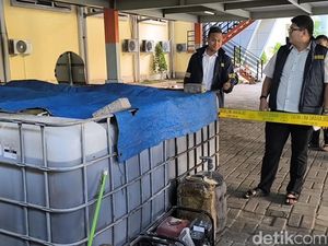 Penimbun BBM Subsidi di Gresik Dibongkar, 10 Ton Solar Diamankan