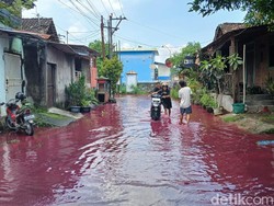 Geger Banjir Berwarna Merah di Solo, Pas Dicek Ternyata Sumbernya...