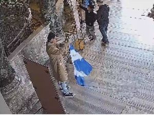 Kibarkan Bendera Bizantium di Hagia Sophia, 2 Turis Ditangkap