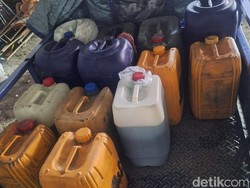 Dua Tersangka Penimbun Pertalite dan Solar di Lamongan Diringkus