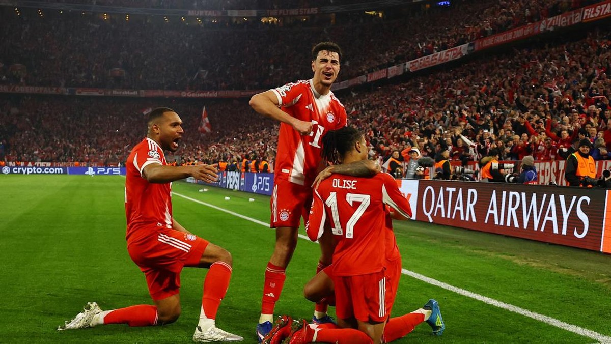 Bayern Munich tetap tenang meski tertinggal dari Real Madrid di babak pertama. (REUTERS/Kai Pfaffenbach)
