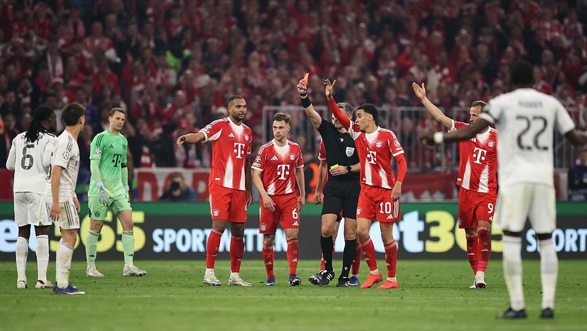 Kartu merah Eduardo Camavinga mempengaruhi kekalahan Real Madrid di markas Bayern Munich. (Foto: Getty Images/Alex Grimm)
