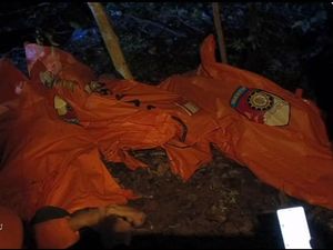 8 Kru dan Penumpang Helikopter Jatuh di Sekadau Ditemukan Tewas