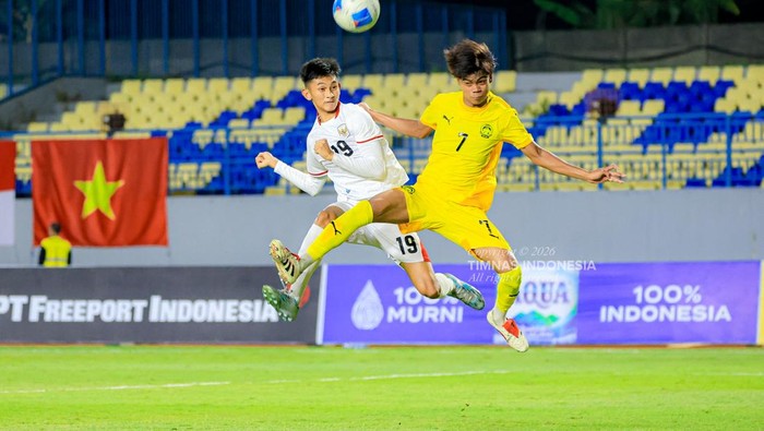 Pertandingan Indonesia vs Malaysia di Piala AFF U-17 2026 yang digelar di Stadion Gelora Joko Samudro, Gresik, Kamis (16/4/2026).