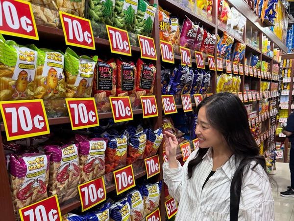 Seru! Haruka Jajan Camilan di Singapura hingga Makan Sate di Jakarta