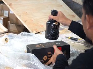 Bea Cukai Pastikan Temuan Miras dan Sparepart Moge di Teluk Lamong Ilegal