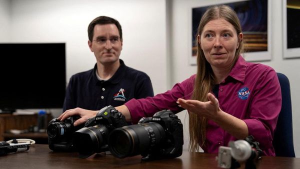 Pelatihan Fotografi Krusial bagi Kru Artemis II