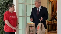 Pesan McD ke Gedung Putih, Donald Trump Kasih Tip Rp 1,7 Juta ke Pengantar!