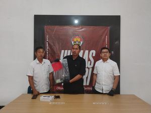 Pengedar Ekstasi Diringkus di Tepi Jalan Kota Batu Tanpa Perlawanan