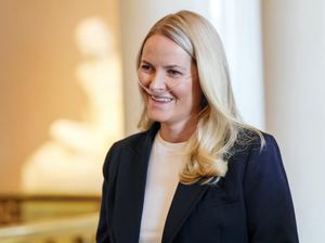 Putri Norwegia Tampil dengan Selang Oksigen di Tengah Sorotan Skandal Epstein