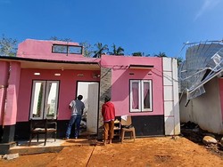 Rumah di Lubuklinggau Ambruk Diterjang Angin Kencang, 2 Anak Tertimpa Reruntuhan