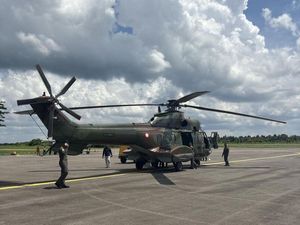 Heli Super Puma Dikerahkan Cari Helikopter Hilang Kontak di Sekadau Kalbar