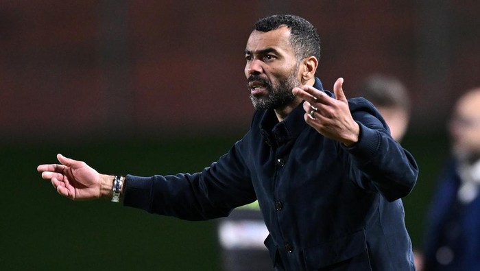 MANTOVA, ITALY - MARCH 17:  Ashley Cole of Cesena coach reacts during the Serie B match between Mantova 1911 SSD and AC Cesena at Stadio Danilo Martelli on March 17, 2026 in Mantova, Italy. (Photo by Image Photo Agency/Getty Images)