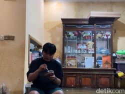 Keseharian Warga Sapan ke Tempat Kerja: Hadapi Banjir Dulu, Macet Kemudian