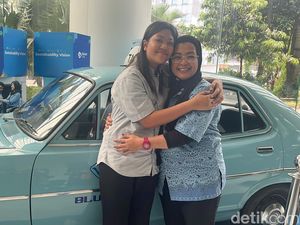 Kisah Kartini di Balik Kemudi: Jadi Pengemudi Taksi Demi Obati Anak Diabetes