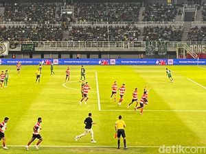 Persebaya Vs Madura United 0-1 di Babak Pertama