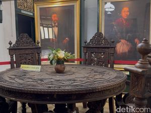 Cerita Meja Pandawa Lima Hasil Desain RA Kartini di Rembang