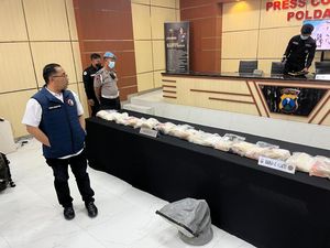 Sederet Fakta Temuan 27,83 Kg Paket Kokain Bugatti di Pantai Sumenep