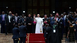 Paus Leo Kecam Tirani Perang, Sindir Eksploitasi Atas Nama Agama