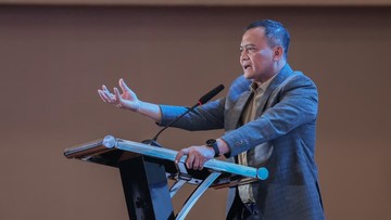 Tekankan Ekonomi Kerakyatan, Luthfi Minta Bank Jateng Prioritaskan KUR