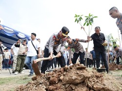 Polda Banten Tanam 1.000 Pohon di Situ Rawa Arum Cilegon untuk Gerakan ASRI