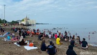 Pengunjung PantaiKu Parepare Ditagih Sewa Kursi Rp 70 Ribu Usai Pesan Camilan