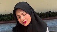Viral Kartini Masa Kini: Lulusan S-2 Ini Tak Gengsi Jadi Tukang Jagal Ayam