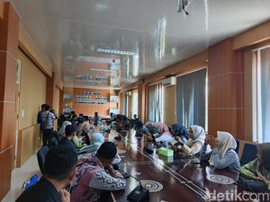 Nakes Lombok Tengah Ngaku Diintimidasi Atasan Usai Protes Gaji Rp 200 Ribu